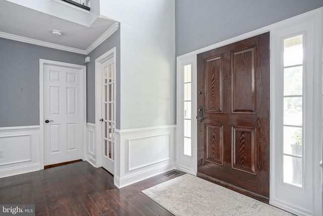 6 SAINT MICHAEL CT, Cherry Hill, NJ 08003