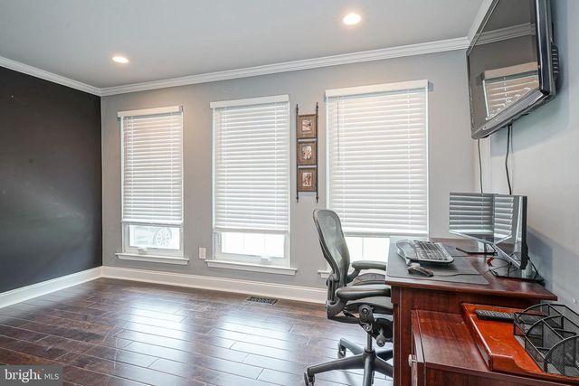 6 SAINT MICHAEL CT, Cherry Hill, NJ 08003