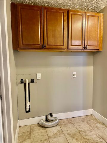 211 Delaney Drive, Columbus, OH 43207