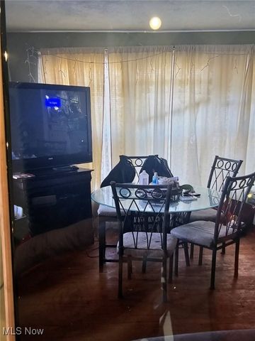 1255 Sharon Copley Road, Sharon Center, OH 44274