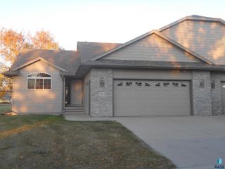 3412 S Harmony Dr Drive, Sioux Falls, SD 57110