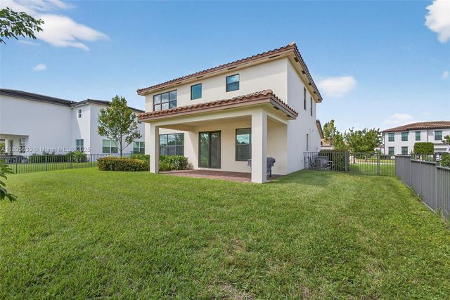 1310 Whitcombe Dr, Royal Palm Beach, FL 33411