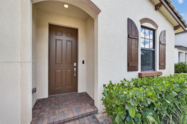 1310 Whitcombe Dr, Royal Palm Beach, FL 33411