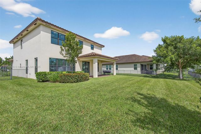 1310 Whitcombe Dr, Royal Palm Beach, FL 33411