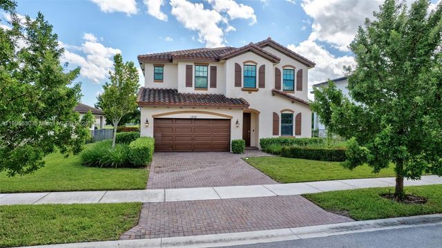 1310 Whitcombe Dr, Royal Palm Beach, FL 33411