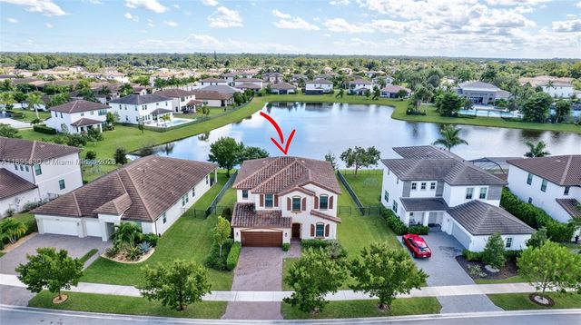 1310 Whitcombe Dr, Royal Palm Beach, FL 33411