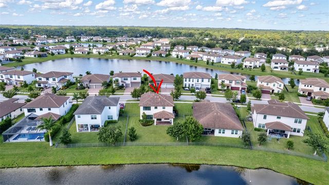 1310 Whitcombe Dr, Royal Palm Beach, FL 33411