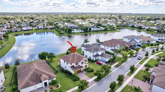 1310 Whitcombe Dr, Royal Palm Beach, FL 33411