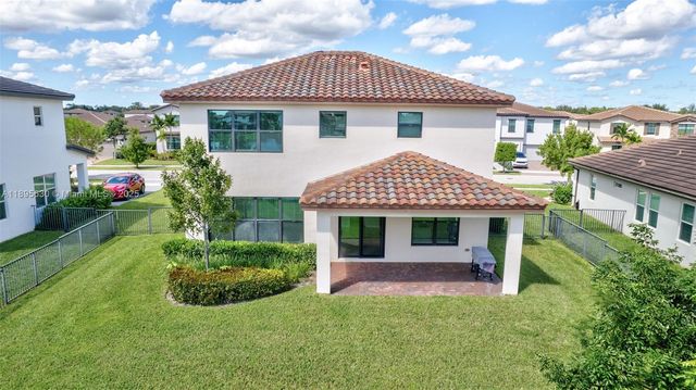 1310 Whitcombe Dr, Royal Palm Beach, FL 33411