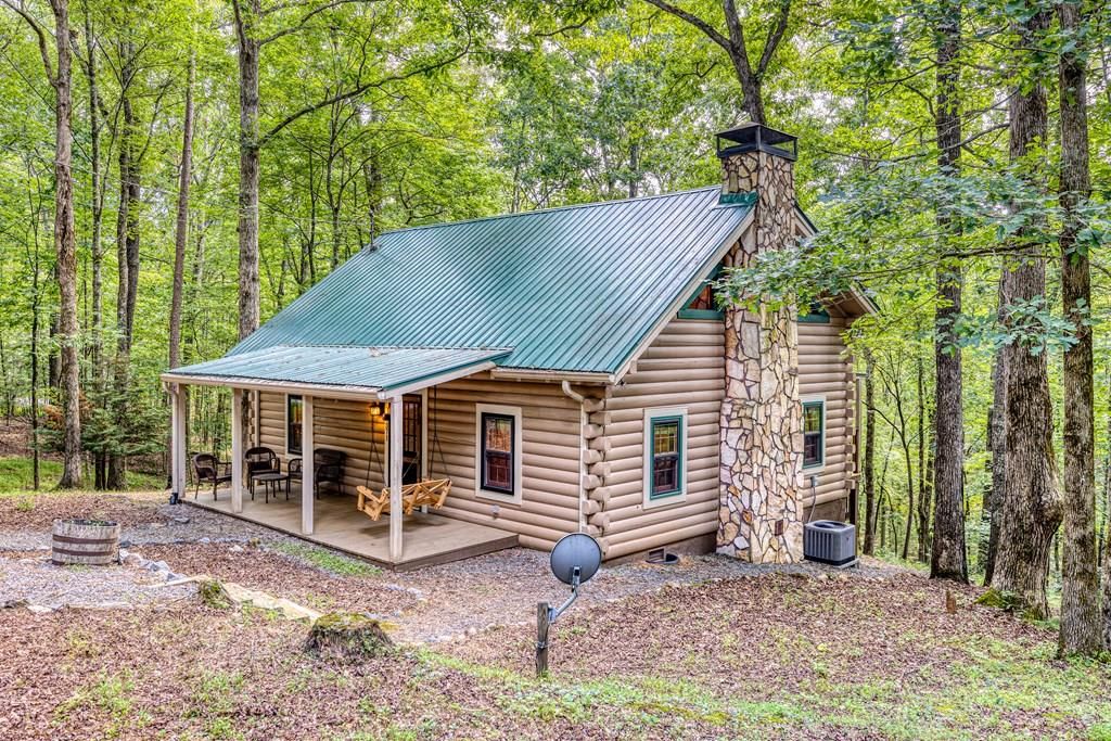 371 Abbott Top Road, Ellijay, GA 30540