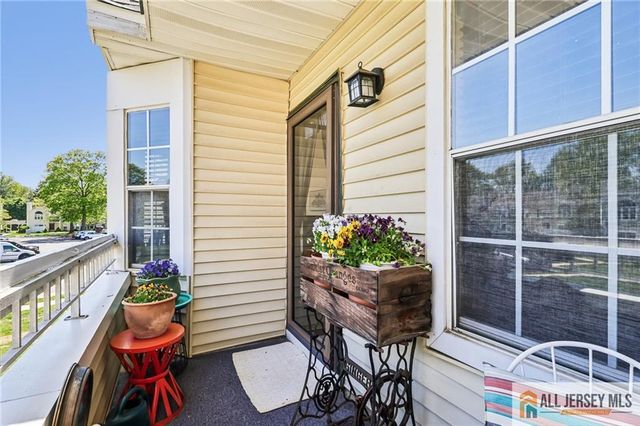 18 Dennis Court, Hightstown, NJ 08520