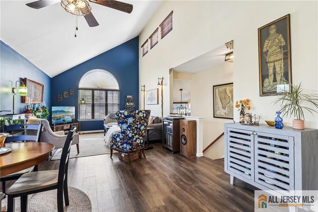 18 Dennis Court, Hightstown, NJ 08520