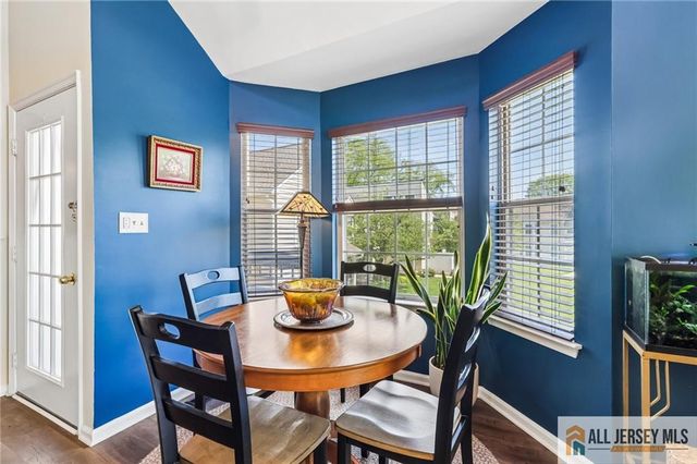 18 Dennis Court, Hightstown, NJ 08520