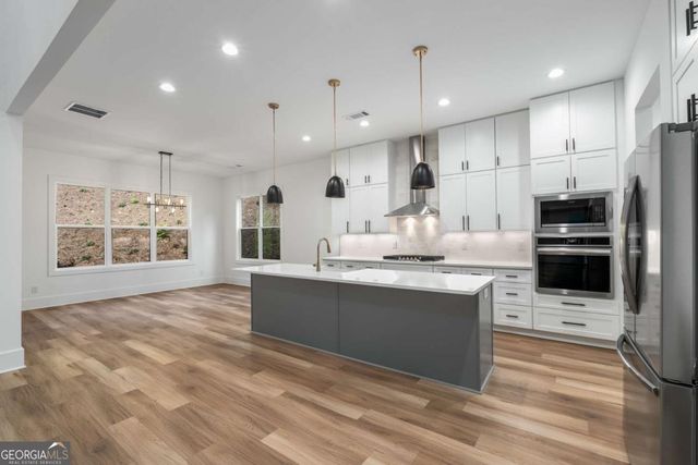 7252 Creekside Way, Jefferson, GA 30549
