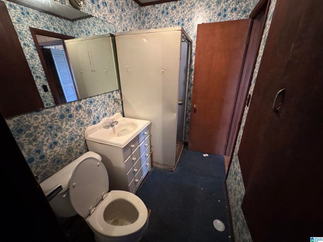 171 GLAZE CREEK ROAD, Bessemer, AL 35023