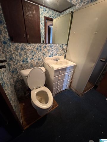 171 GLAZE CREEK ROAD, Bessemer, AL 35023