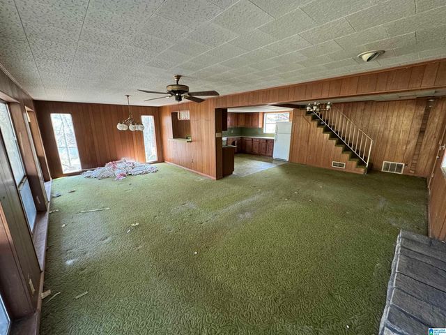 171 GLAZE CREEK ROAD, Bessemer, AL 35023