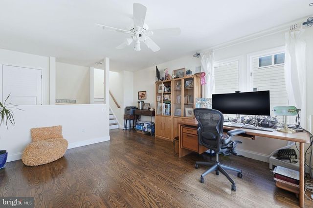 112 W HOBART AVE, Long Beach Township, NJ 08008