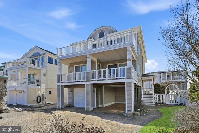 112 W HOBART AVE, Long Beach Township, NJ 08008