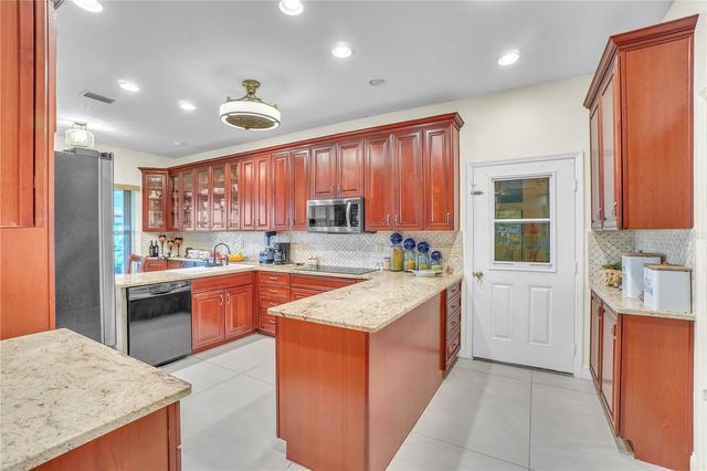 9950 W LAKE MARION ROAD, Haines City, FL 33844