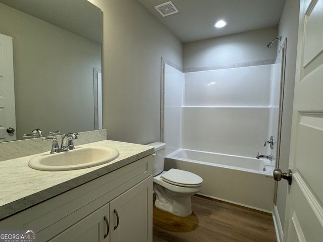 166 Country World Drive, Macon, GA 31211