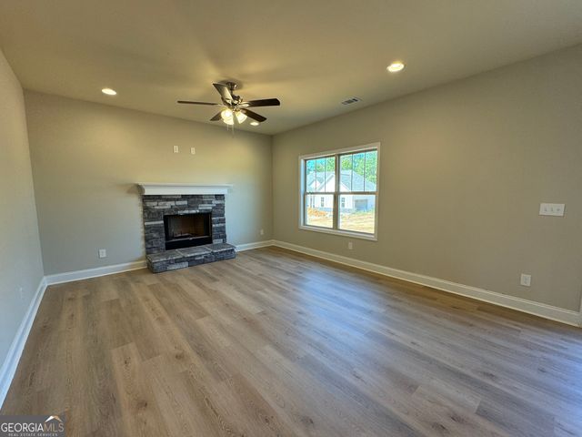 166 Country World Drive, Macon, GA 31211