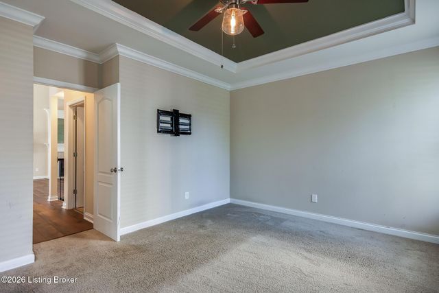 207 Brookfield Hills Ct, Louisville, KY 40245
