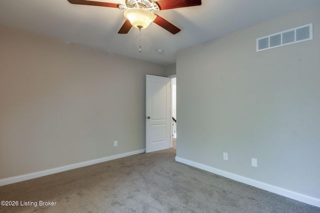 207 Brookfield Hills Ct, Louisville, KY 40245