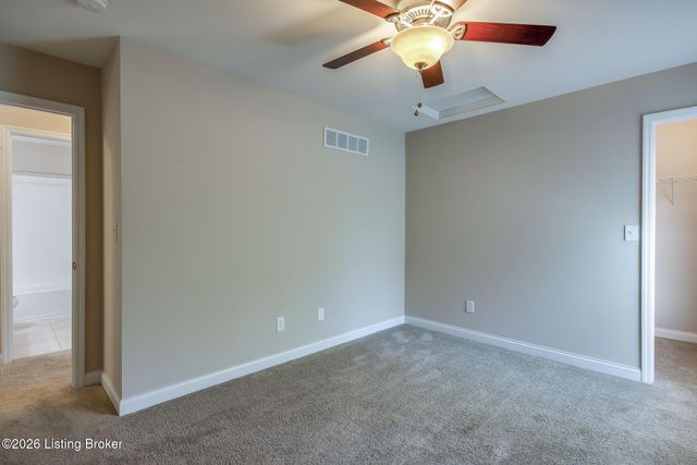 207 Brookfield Hills Ct, Louisville, KY 40245