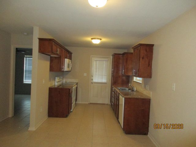 908 Parkplace Ridge, Princeton, TX 75407