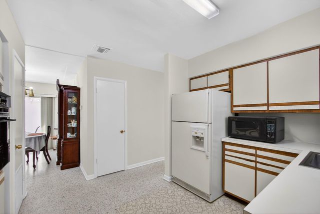 726 Flamingo Way, North Palm Beach, FL 33408