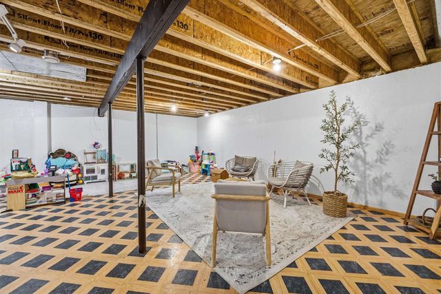 2023 MEADOWVIEW STREET, Kaukauna, WI 54130