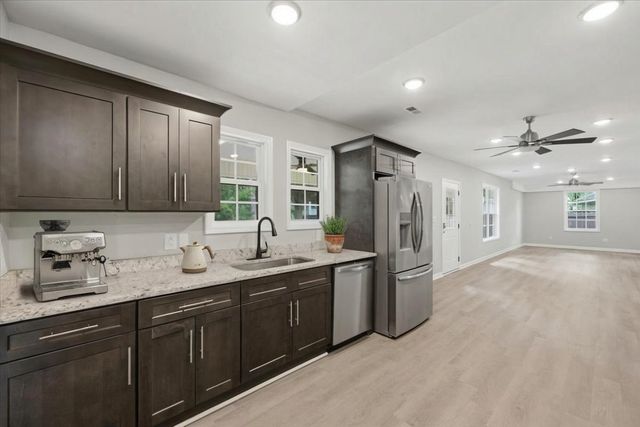 6 Davis Street, Greenville, SC 29609