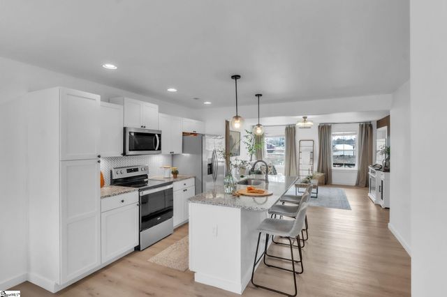 201 Lee Drive, Chesnee, SC 29323