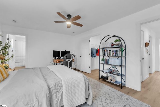 201 Lee Drive, Chesnee, SC 29323