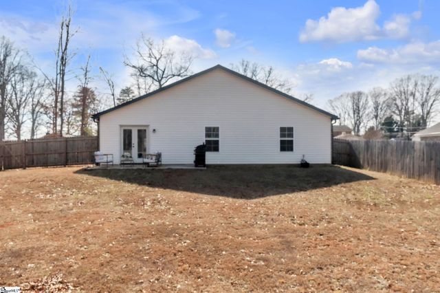 201 Lee Drive, Chesnee, SC 29323