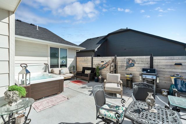 2915 E Sunnyslope, Park City, KS 67219