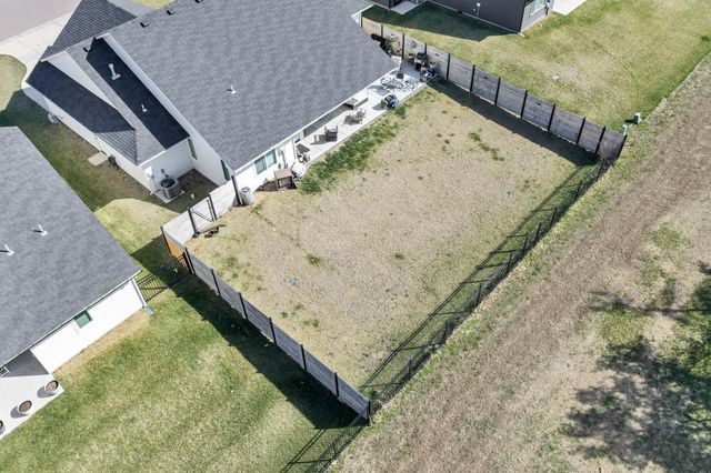 2915 E Sunnyslope, Park City, KS 67219