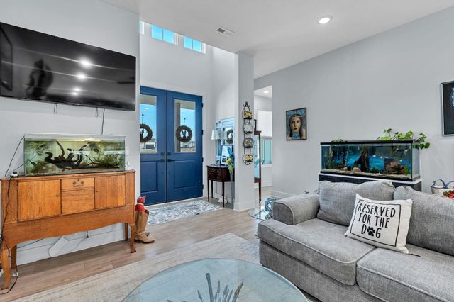 2915 E Sunnyslope, Park City, KS 67219