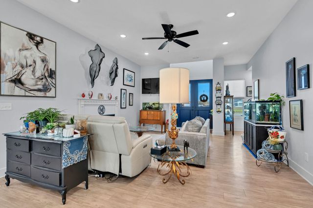 2915 E Sunnyslope, Park City, KS 67219