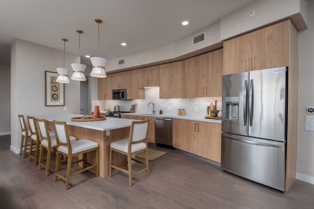 1212 Demonbreun St C3D, Nashville, TN 37203