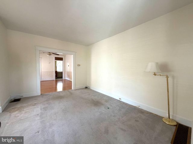 1 12TH AVE, Baltimore, MD 21225