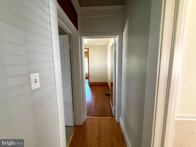 1 12TH AVE, Baltimore, MD 21225