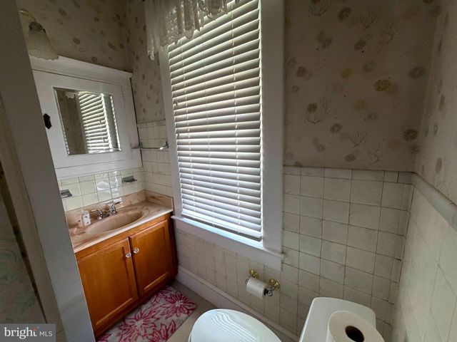 1 12TH AVE, Baltimore, MD 21225