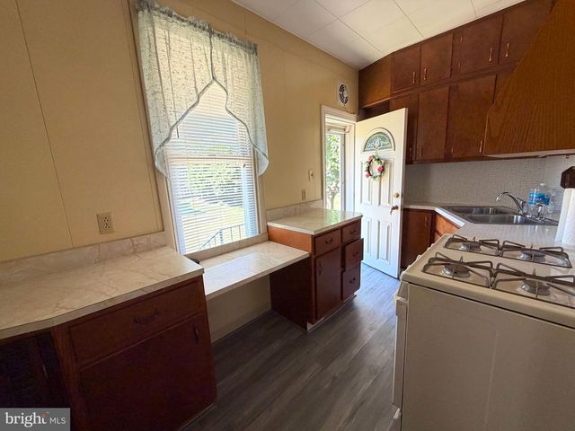 1 12TH AVE, Baltimore, MD 21225