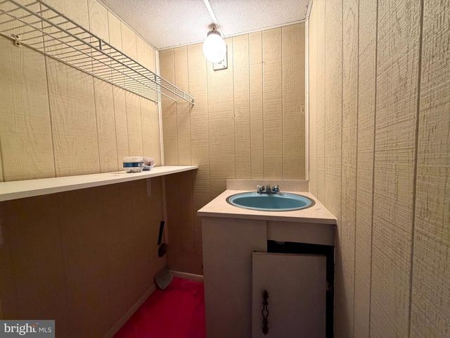 1 12TH AVE, Baltimore, MD 21225