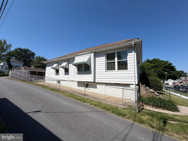 1 12TH AVE, Baltimore, MD 21225
