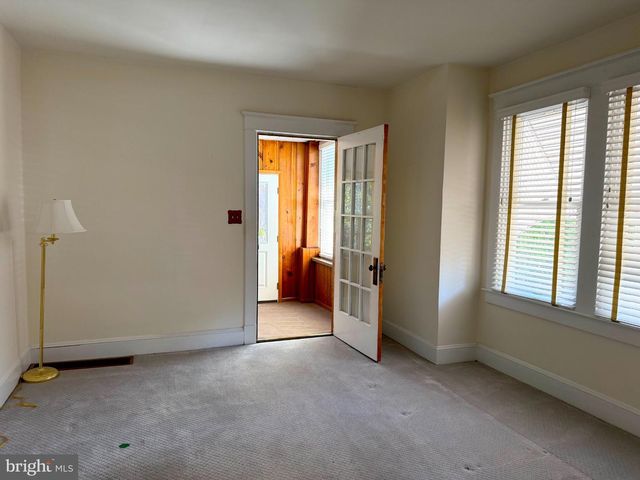 1 12TH AVE, Baltimore, MD 21225