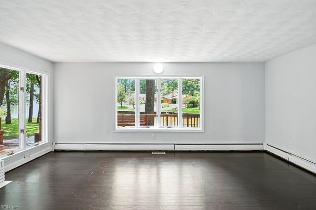 225 Betty CT, Norfolk, VA 23502