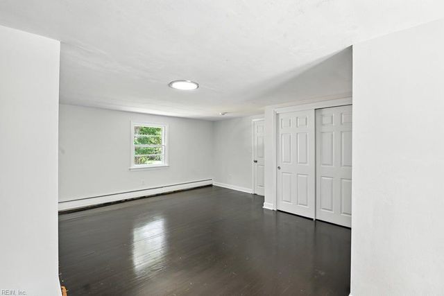 225 Betty CT, Norfolk, VA 23502